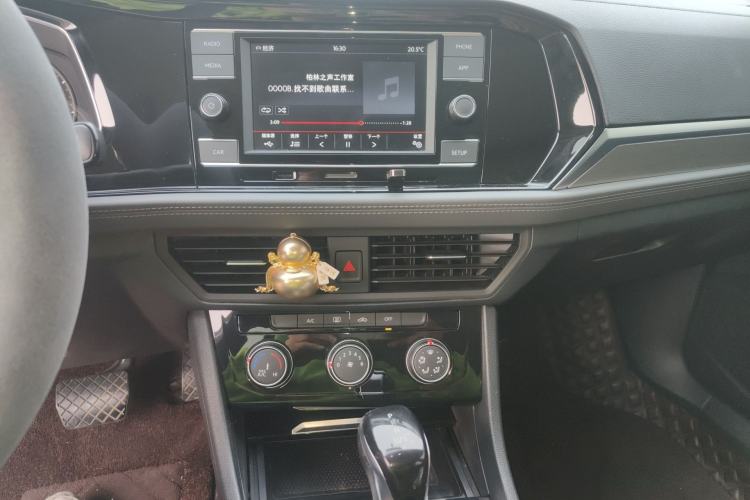 Used Volkswagen Sagitar 2020 280TSI DSG Comfort Version China VI Standard Audio And AC Panel