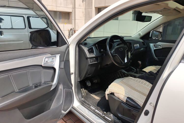 Used Geely Auto Vision X6 2016 1.8L Manual Luxury Model
