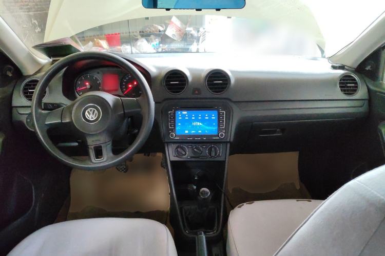 Used Volkswagen Jetta 2013 1.6L Manual Fashion Edition
