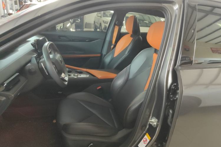 Used CHANGAN UNI-V 2022 1.5T Prestige Version
