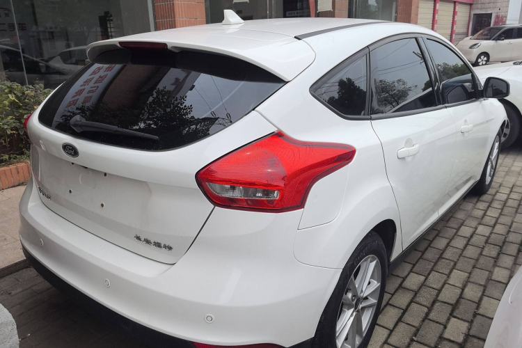 Used Ford Focus 2017 Hatchback 1.6L Automatic Fashion Edition Smart Drive Version