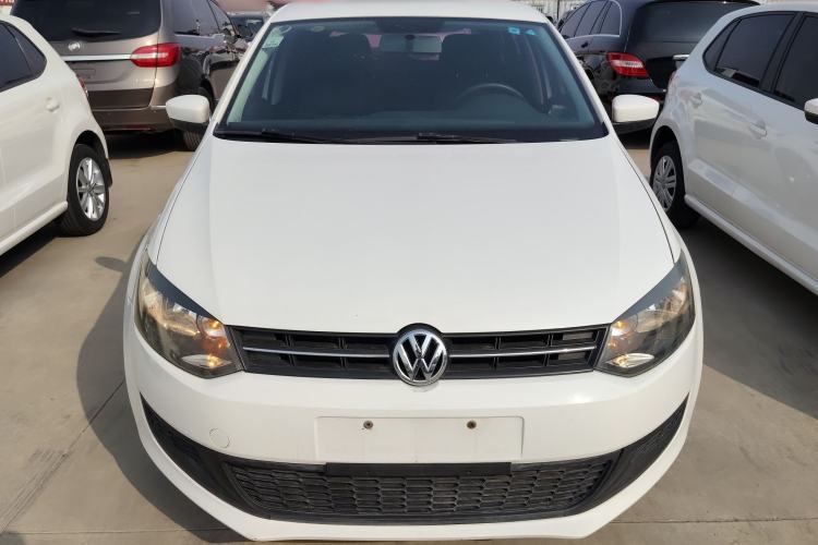 Used Volkswagen Polo 2013 1.4L Manual Fashion Edition Front