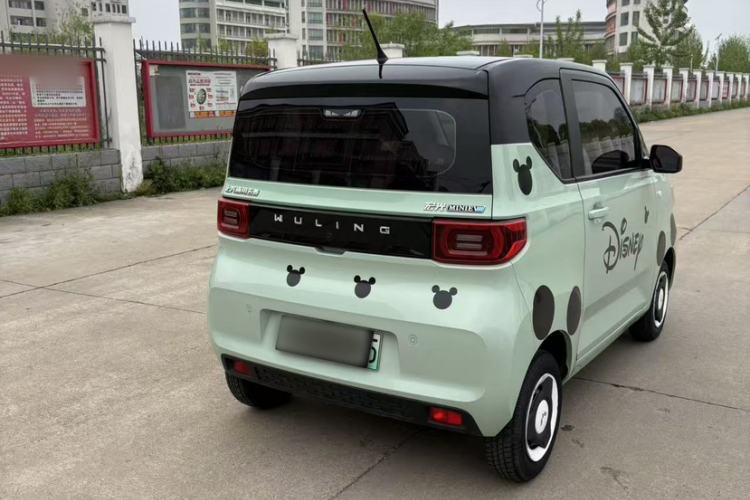 Used Wuling Hongguang MINIEV 2021 Macaron Sandwich Model 170 km Lithium Iron Phosphate Exterior 8