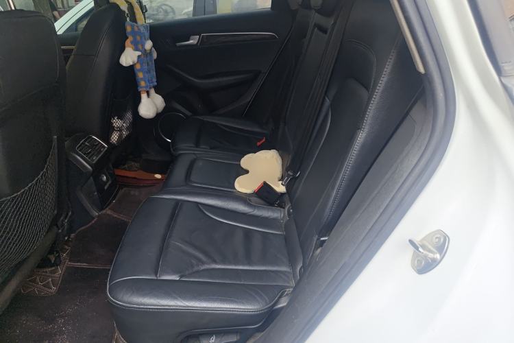 Used Audi Q5 2011 2.0TFSI Comfort Version Left Rear Seat