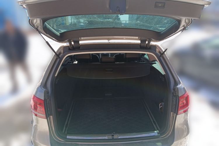 Used Volkswagen Magotan (Import) 2012 Travel Edition 2.0 TSI Luxury Version