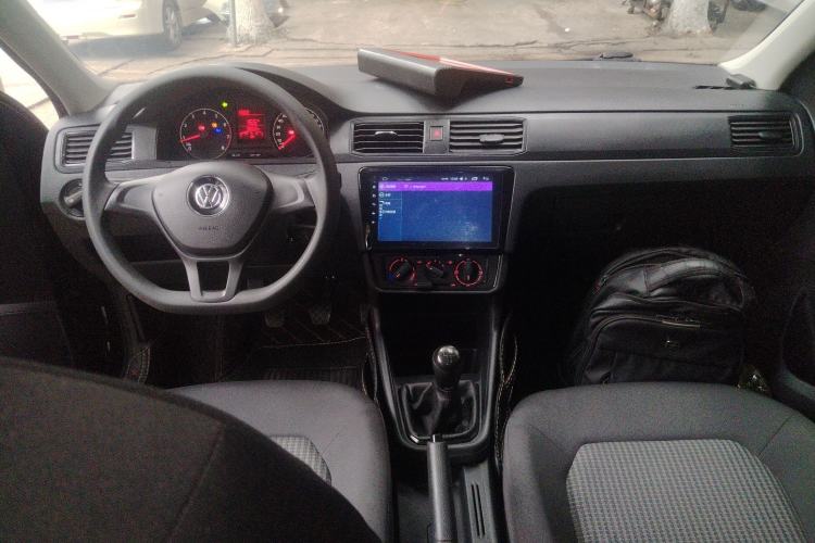 Used Volkswagen Santana 2016 1.4L Manual Fashion Edition Center Console