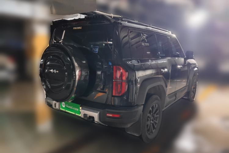 Used Formula Leopard 5 2023 Navigator Edition
