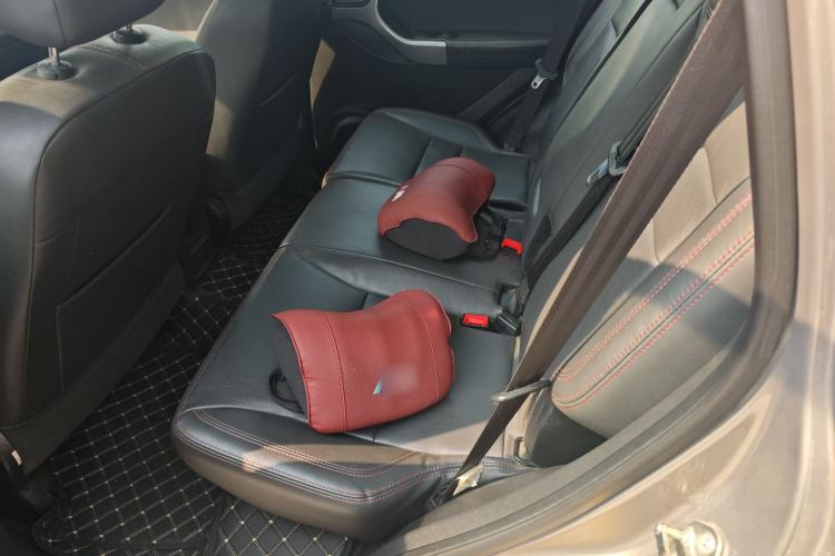 Used Chery Tiggo 3 2015 1.6L CVT ZhiShang Commemorative Edition
