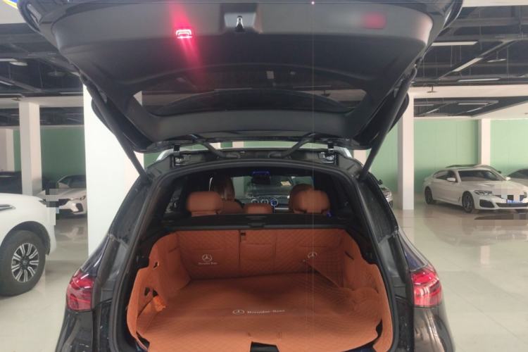 Used Mercedes-Benz GLC 2025 Refreshed GLC 300 L 4MATIC Dynamic Version 5 Seats Trunk