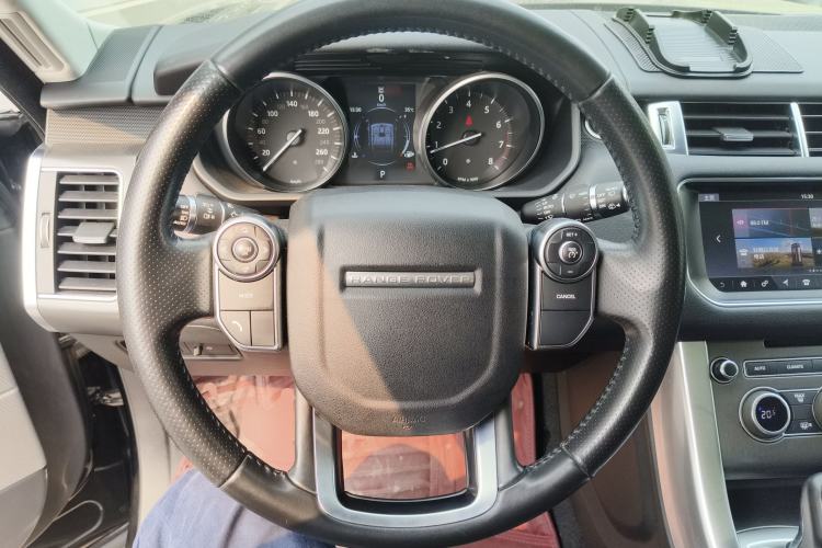 Used Land Rover Range Sport 2017 3.0 SC V6 SE Steering Wheel