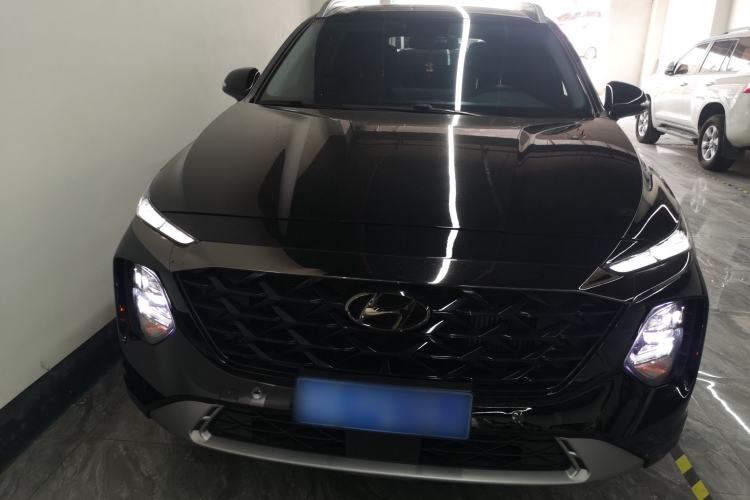 Used Hyundai Santa Fe 2023 Traveler 380T GDi Automatic Two-Wheel Drive GLX Elite Edition Front