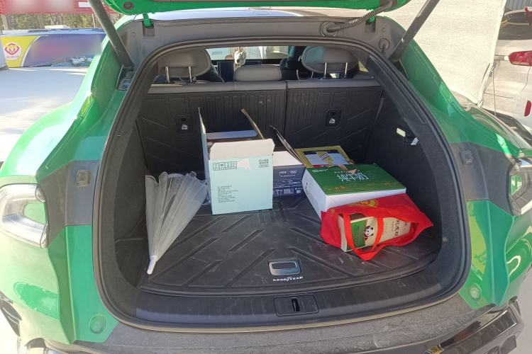 Used Xiaomi Auto YU7 2025 Ultra-Long Range High-Performance All-Wheel-Drive Max Edition