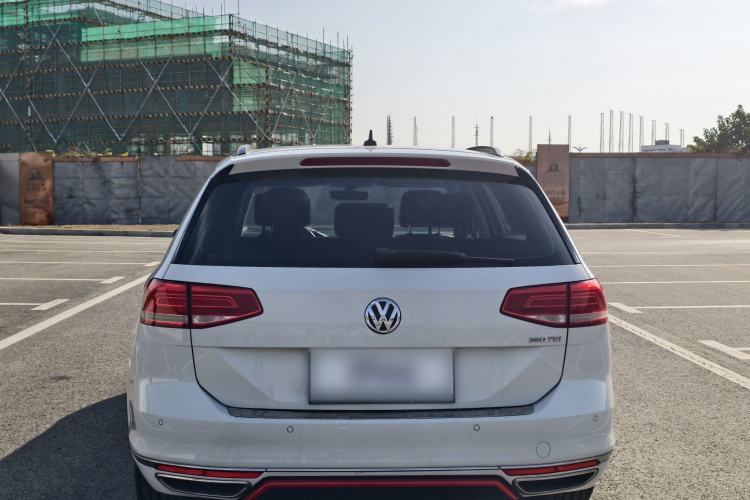 Used Volkswagen Variant 2018 380TSI Two-Wheel Drive Comfort Edition