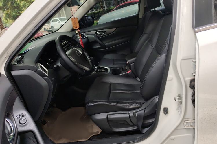 Used Nissan X-Trail 2014 2.0L CVT Comfort Edition 2WD Left Front Seat