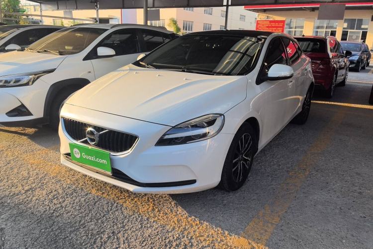 Used Volvo V40 2019 T3 Zhiyi Edition