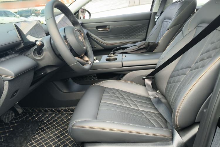 Used Baojun Enjoy 2025 Plug-in Hybrid 140km Standard Version Left Front Seat