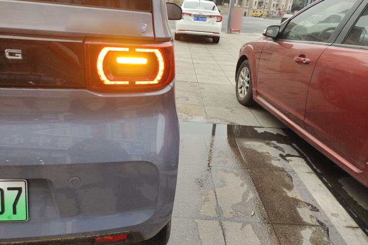 Used Wuling Hongguang MINIEV 2021 Macaron Premium Model – Lithium Iron Phosphate Exterior 3