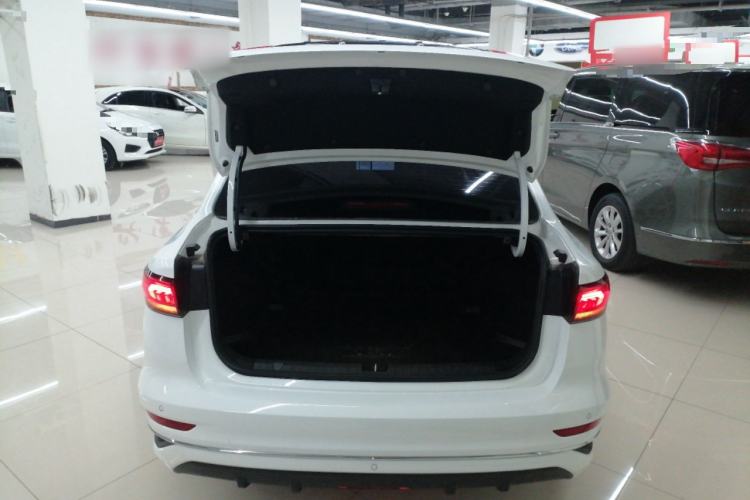 Used Geely Auto Emgrand 2025 4th Generation 1.5L CVT Longteng Edition
