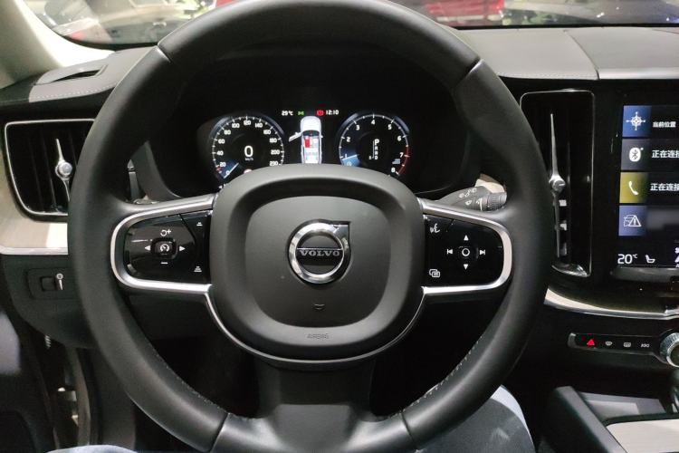 Used Volvo XC60 2020 T5 4x4 Smart Luxury Edition
