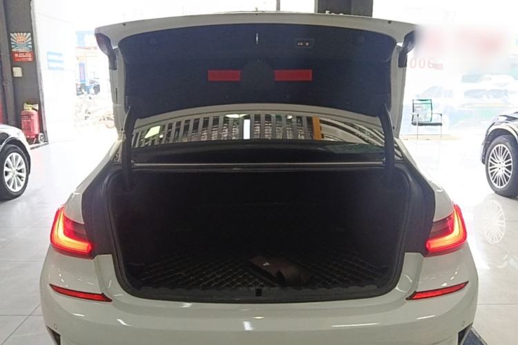 Used BMW 3 Series 2021 Restyled 325Li M Sport Package
