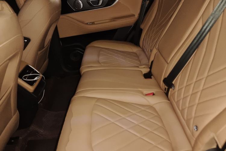 Used Chery Tiggo 8 PRO 2024 Champion Edition 390T Two-Wheel Drive Peak Version 5 Seats
