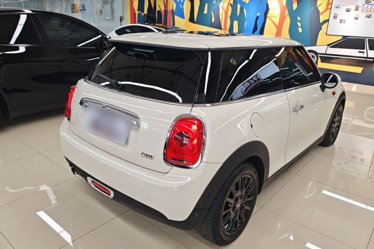 Used MINI 2018 1.5T ONE PLUS Rear Right 45 Deg