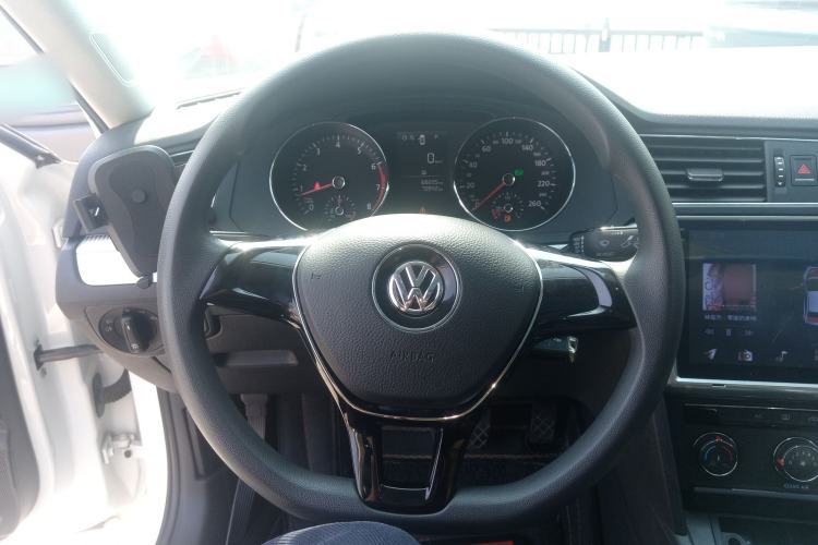 Used Volkswagen Lamando 2018 230TSI DSG Fashion Edition
