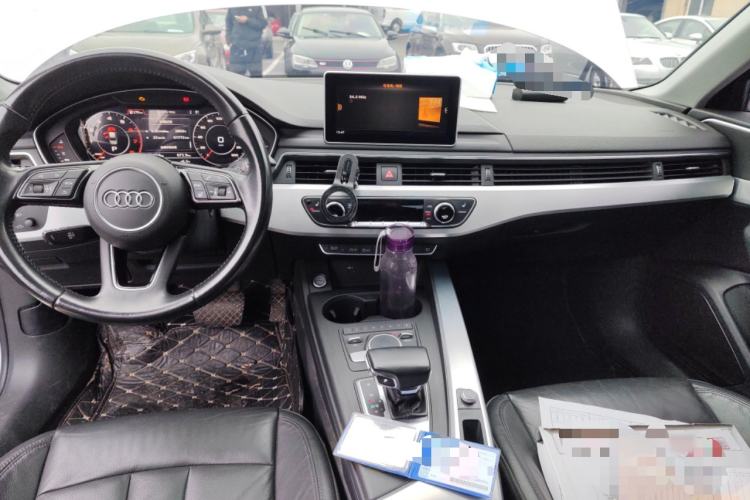 Used Audi A4L 2018 30th Anniversary Edition 40 TFSI Fashion Model
