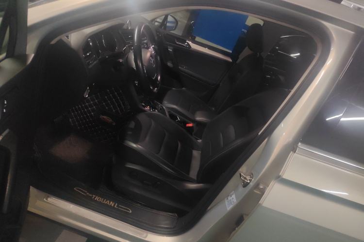 Used Volkswagen Tiguan L 2017 330TSI Automatic Two-Wheel Drive Luxury Edition
