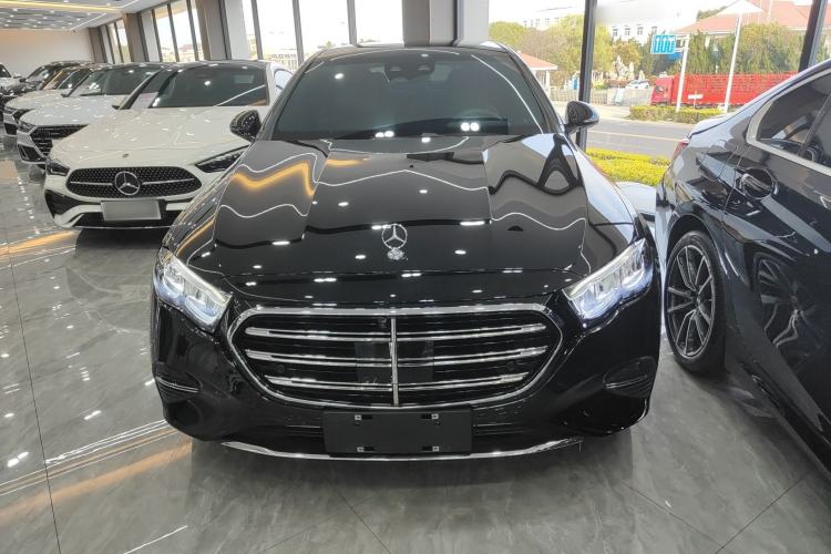 Used Mercedes-Benz E-Class 2025 E 300 L Stylish Model
