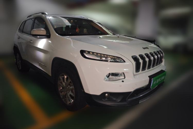 Used Jeep Cherokee 2016 2.4L Superior Edition