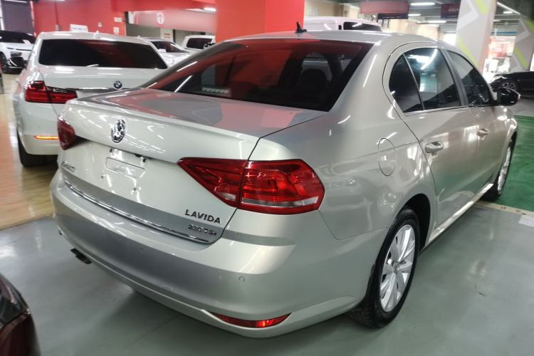 Used Volkswagen Lavida 2017 230TSI DSG Comfort Edition Rear Right 45 Deg