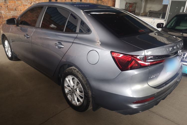 Used Roewe i5 2023 1.5L Manual Comfort Edition Exterior 2