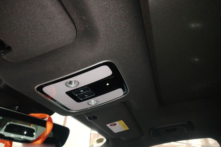 Used Li Auto ONE 2021 Extended-Range 6-Seater Version Headliner