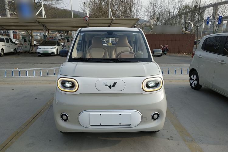 Used Wuling Hongguang MINIEV 2024 3rd Generation 215km Youth Edition Front