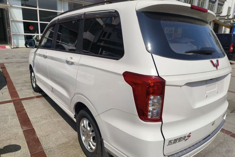 Used Wuling Hongguang 2019 1.5L S Comfort Edition China VI LAR
