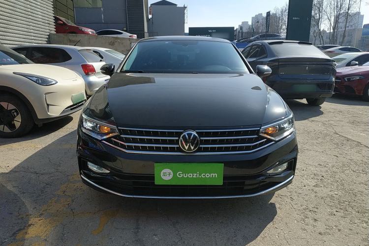 Used Volkswagen Magotan 2023 2 Million Units Limited Edition 330TSI DSG Leading Version