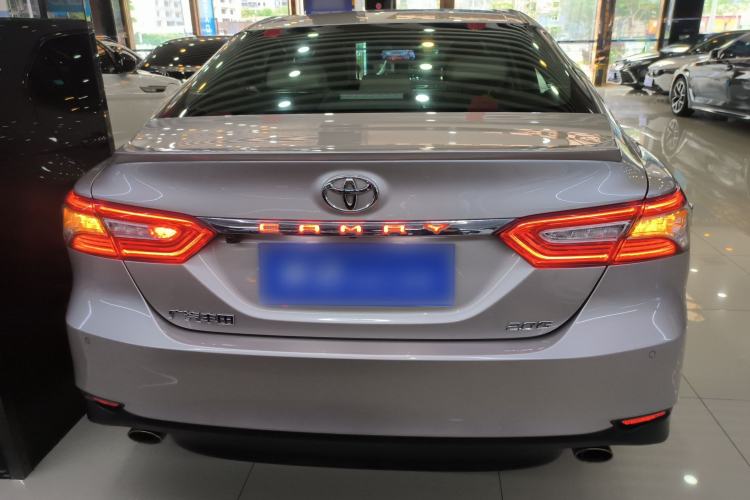 Used Toyota Camry 2019 2.0G Luxury Edition China VI Standard Rear