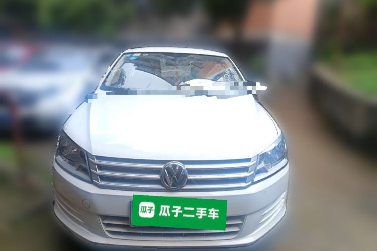 Used Volkswagen Santana 2015 1.6L Manual Fashion Edition Front