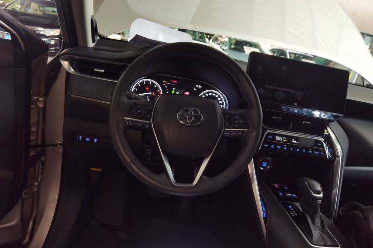 Used Toyota Venza 2022 2.0L CVT Two-Wheel Drive Prestige Edition