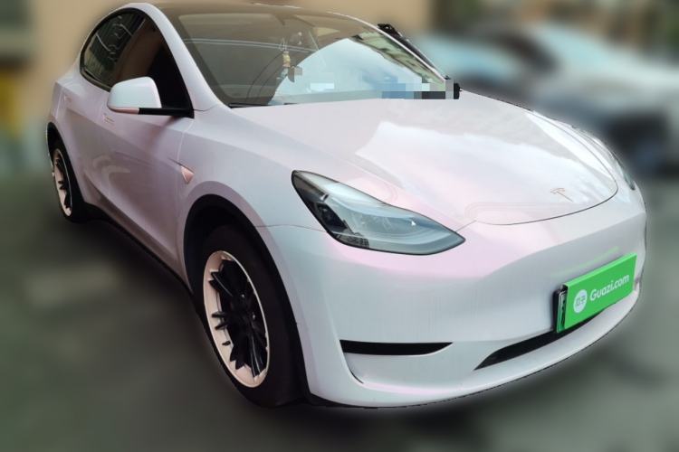 Used Tesla Model Y 2024 Rear-Wheel-Drive Version Front Right 45 Deg