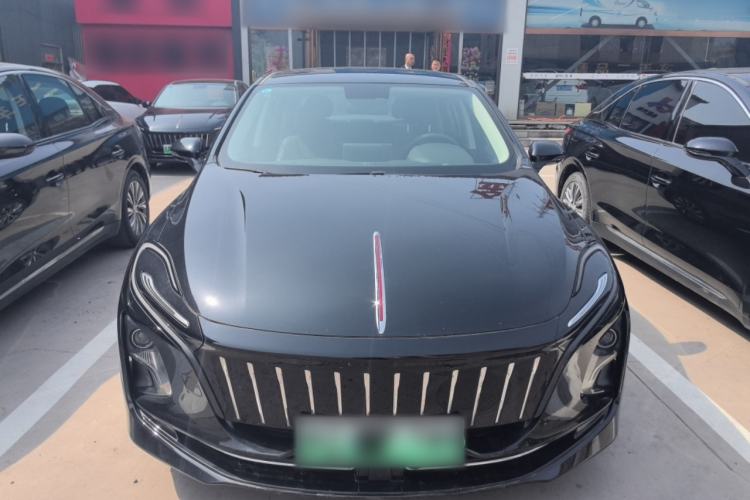 Used Hongqi E-QM5 2022 431 km Charge & Enjoy Edition