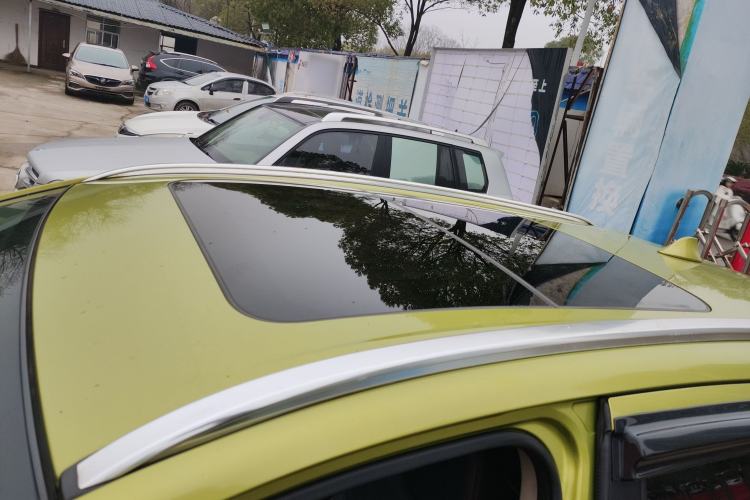 Used Suzuki S-Cross 2014 1.6L CVT Two-Wheel Drive Elite Version Roof