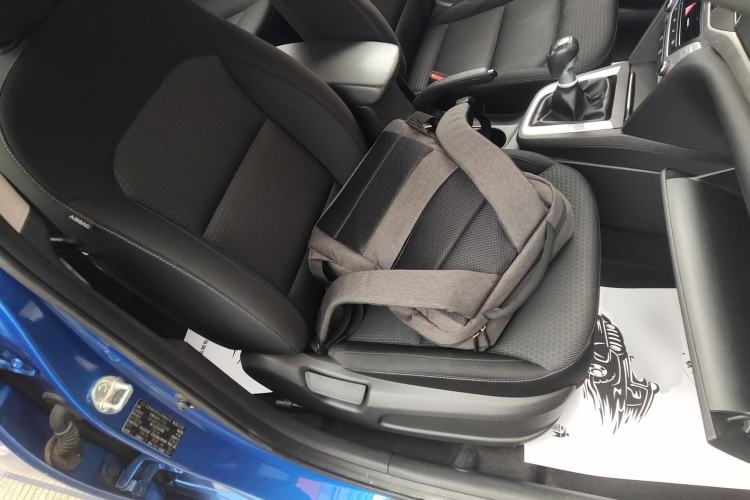 Used Hyundai Elantra (6th Generation / Lingdong) 2016 1.6L Manual ZhiXuan · Dynamic Model Right Front Seat