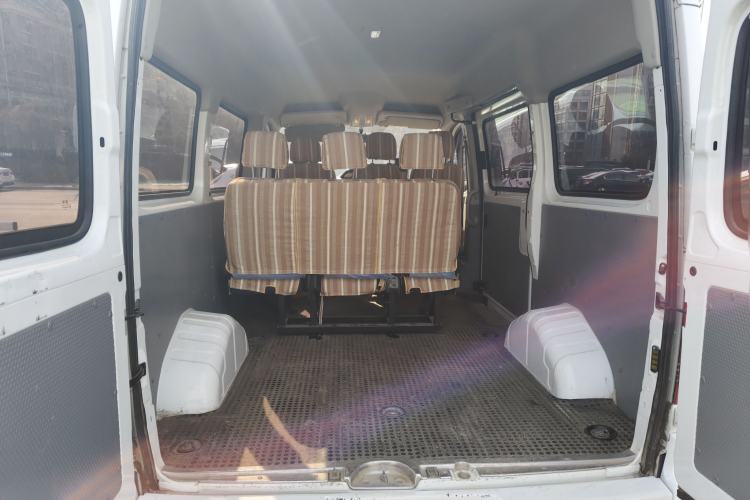 Used SAIC MAXUS Xintu V80 2019 2.0T Plus AMT Aoyuntong Short Wheelbase Ultra-Low Roof 5/6-Seater