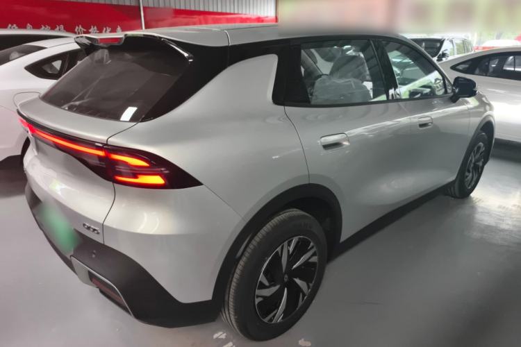 Used CHANGAN NEVO Q05 2026 Model 405Max
