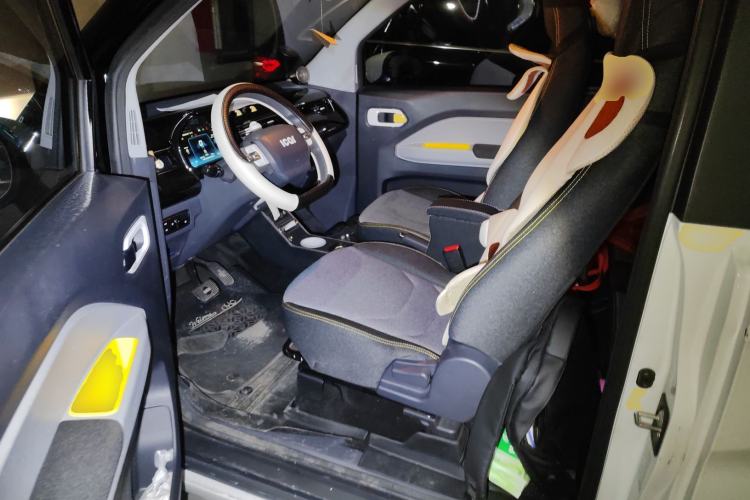 Used Chery QQ QQ Ice Cream 2022 170km Sundae Phosphate Lithium-Ion
