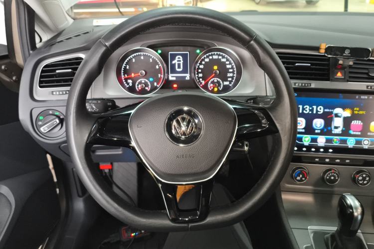 Used Volkswagen Golf 2016 1.6L Automatic Comfort Model
