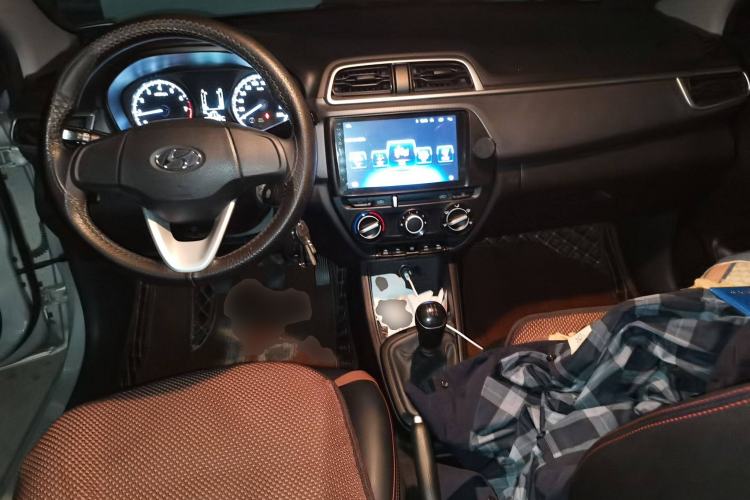 Used Hyundai Verna (older generation) 2017 1.4L Manual Refreshed Version China VI Standard
