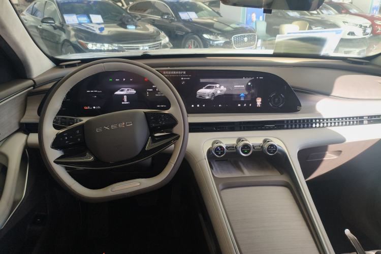 Used EXEED Stellar C-DM 2024 1.5T Long-Range Pro